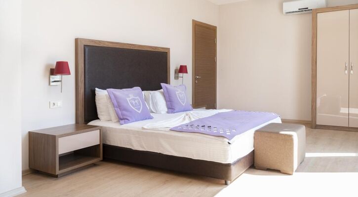 Ladies Beach Residence Suit Otel