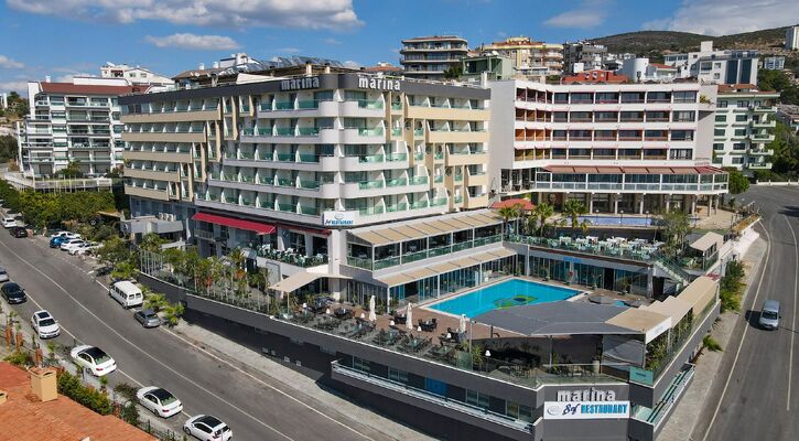 Marina Hotel Kuşadası & Suites