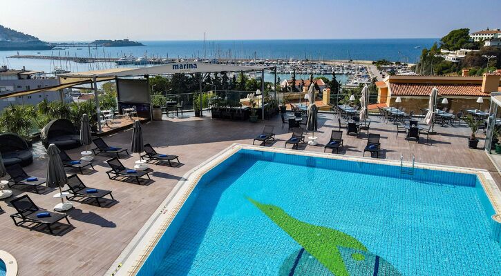 Marina Hotel Kuşadası & Suites