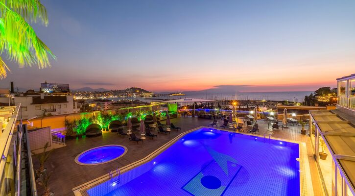 Marina Hotel Kuşadası & Suites