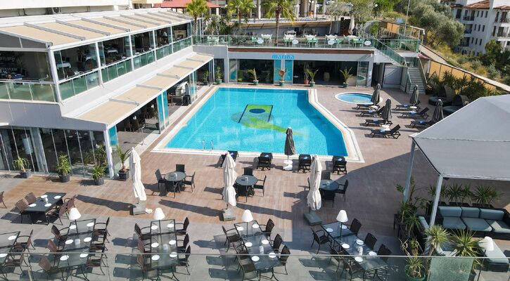 Marina Hotel Kuşadası & Suites