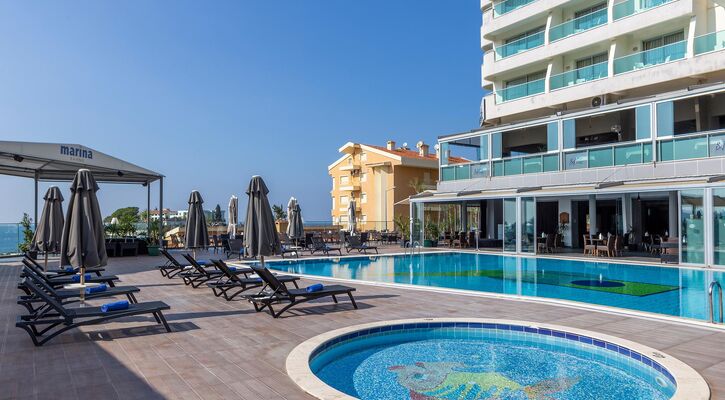 Marina Hotel Kuşadası & Suites